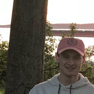 Meet your Posher, Ethan